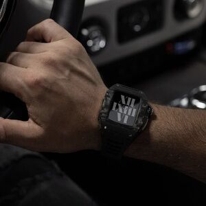 Golden Concept Luxury Apple Watch Case – Red Strap – Size 44 – Swedish Designer